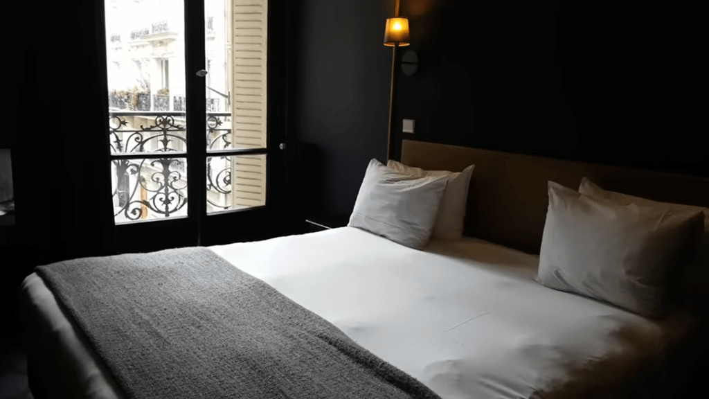 Alba Opera Hotel is on of the popular boutique hotels right bank in Paris which is close to Metro Line for Pégal